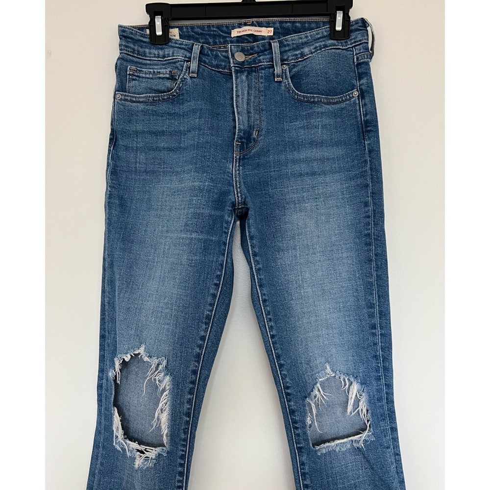 Levi’s 721 High Rise Skinny Ripped Jeans, Size 27